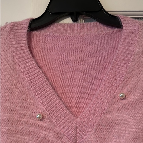 VENUS Pink V-Neck Sweater with Textured Design - Picture 2 of 5